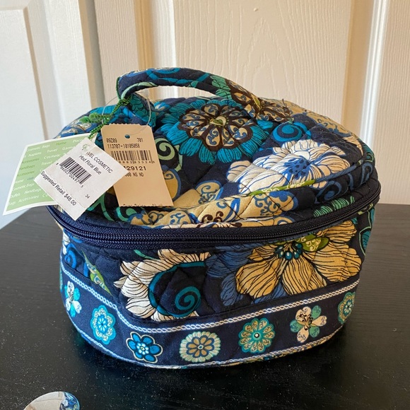 Vera Bradley Accessories - Never Been Used! Vera Bradley Make Up Tote